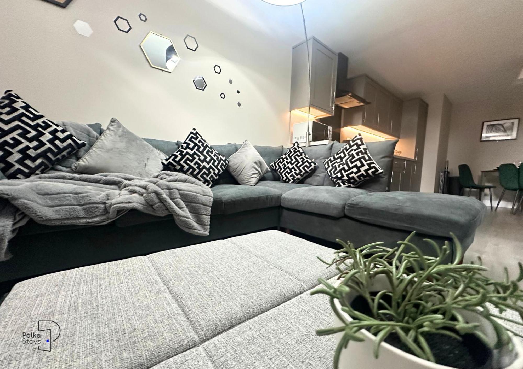 Hanley, Stoke - Modern Spacious Apartments By Polkastays Zewnętrze zdjęcie